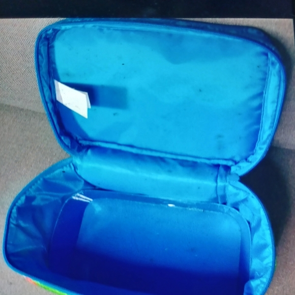 Activision Skylander swap force storage lunch box - Picture 3 of 4